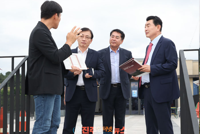 경남대도약준비팀, 의령·함안 핵심 사업 현장 점검