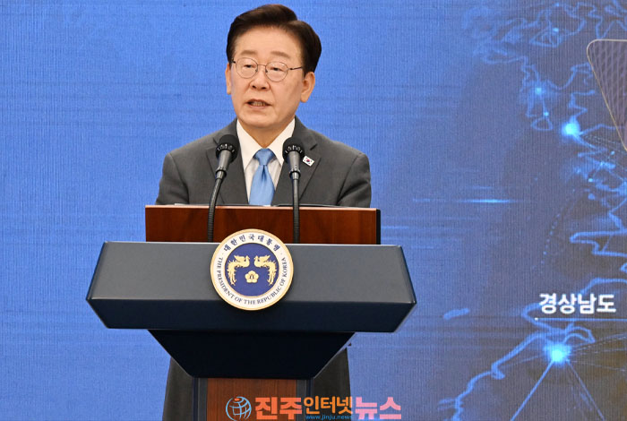 영남권 312조 원 투자 본격화…이재명 대통령 “세계 제조업 1위 도약”·박완수 “경남 첨단산업 속도 낸다”