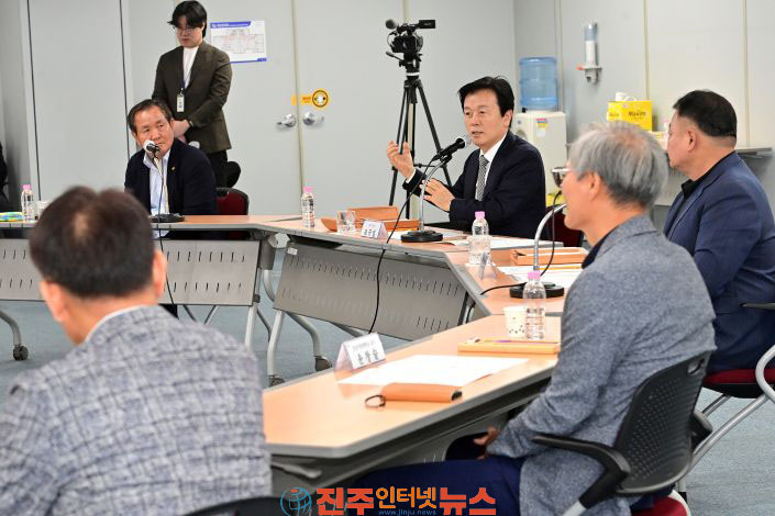 진주시 공공기관 유치위원회 간담회 개최