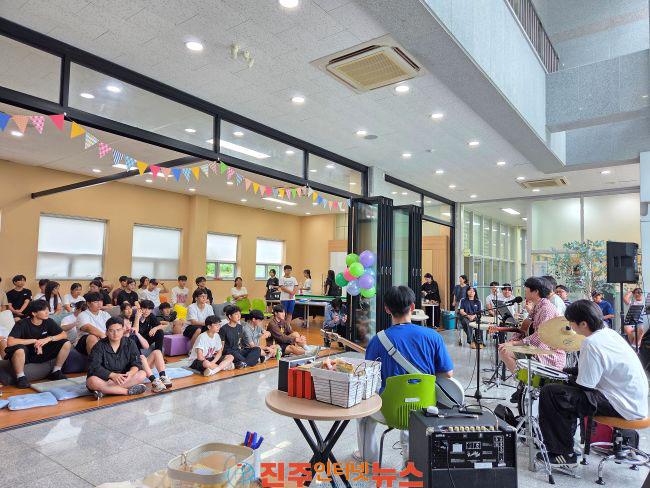 산청군청소년수련관 Summer 연합버스킹