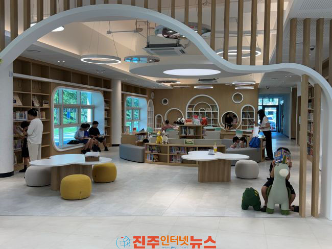 하동군 평생학습관 하반기 정기강좌 인기몰이! 모집 첫날 정원 90% 마감