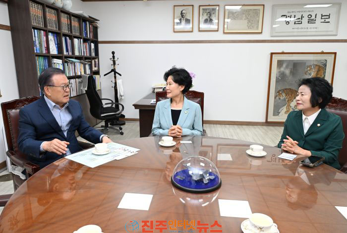 진주시의회 유관기관 순회 방문 지역 현안 협력 강화 박미경 의장