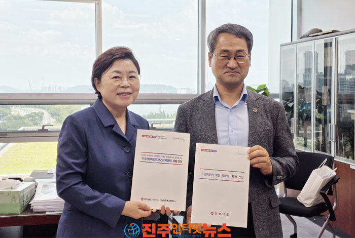 우주항공복합도시·남해안권 특별법 더는 미룰 수 없다…국가균형발전의 골든타임 놓쳐선 안 된다