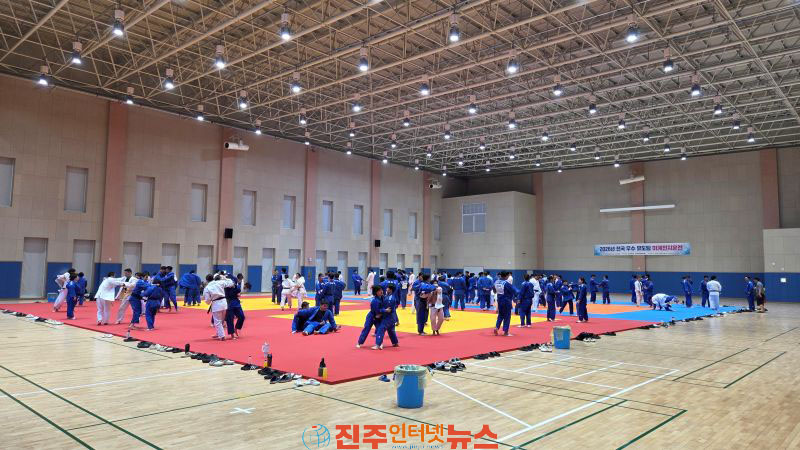 전국 우수 유도팀 스포츠 중심지 하동서 구슬땀