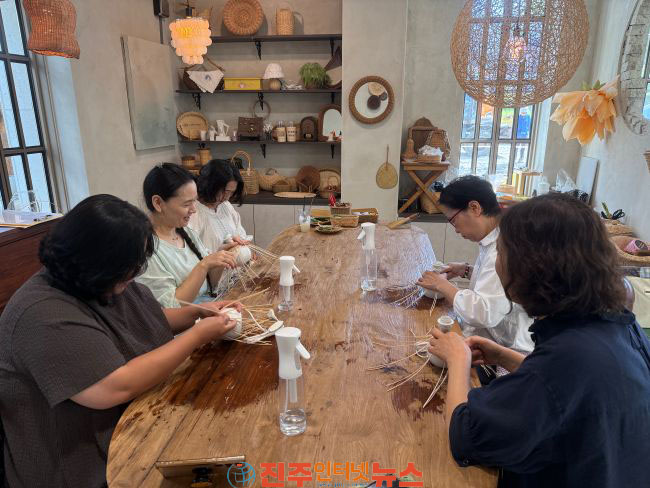 경상남도청소년성문화센터 자원활동가와 함께하는 힐링워크숍 운영