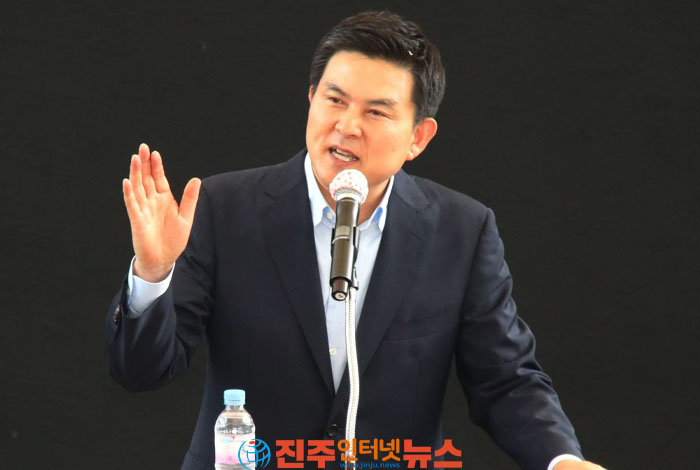 김태호 “87년 체제 극복 개헌해야”…이재명 대통령 임기 단축·분권형 개헌 논의 본격화