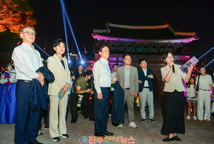 진주성 미디어아트 2026 개막! 9월 6일까지 12개 콘텐츠… 공북문·촉석루 야간 볼거리 총정리