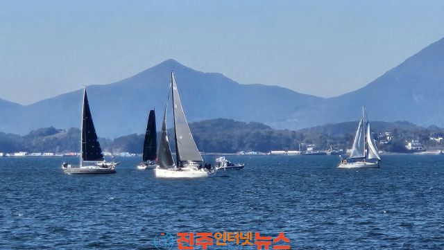 사천의 바다가 달라졌다