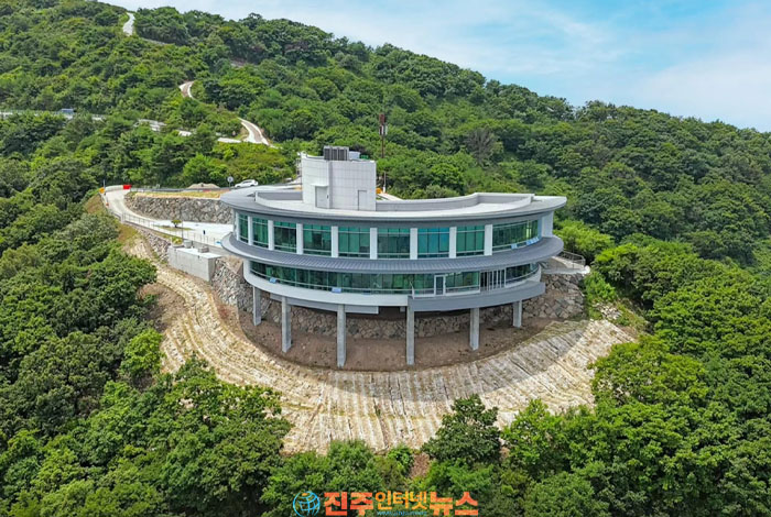 의령 한우산 별천지 지하수 펌프 고장…산불진화차로 급수한 행정, 정식 개장 전 대책 시급
