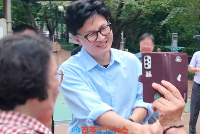 국민의힘 윤리위 징계 논란…한동훈 “선택적·자의적 징계 정치” 비판, 장동혁 지도부와 갈등 격화