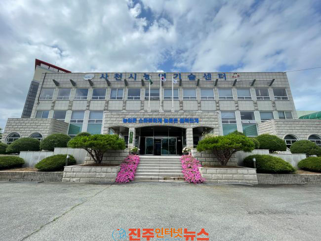 사천시 폭염·가뭄으로 인한 일소 피해 방지제 긴급 지원