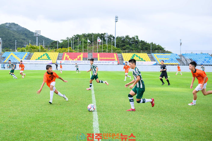 남해군-일본 아와지시마 청소년 축구 교류 성황리 개최