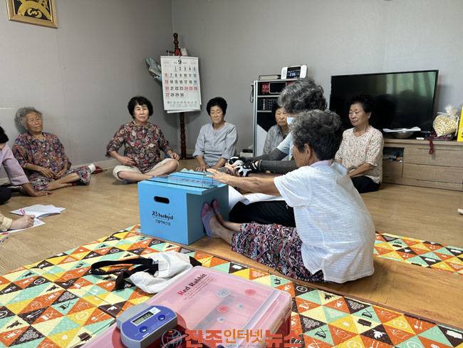 사천시보건소 허약노인 건강UP 행복UP 통합건강증진 프로그램 운영