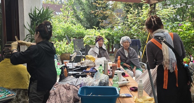일회성 보여주기식 봉사 아닌 매년 독일행…프랑크푸르트·함부르크·에센서 120여 명 미용·청춘사진 봉사