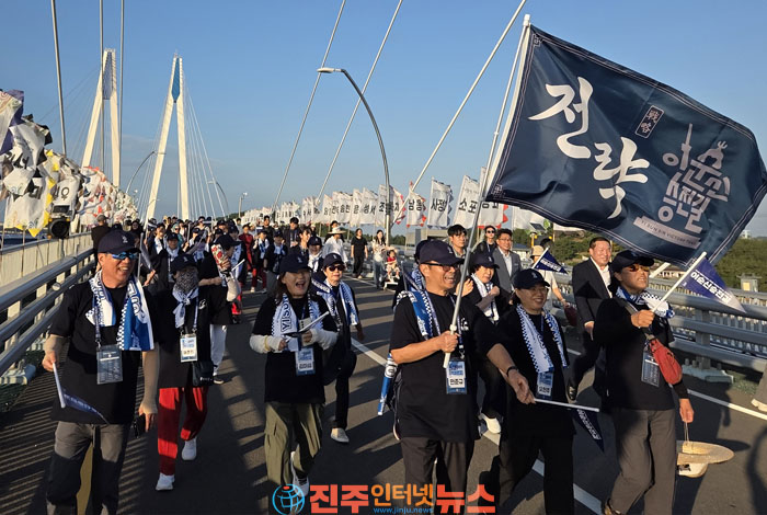 이순신 승전길 지역 챌린지, 아산·진도·남해 잇는다…전국 역사관광 브랜드 될까