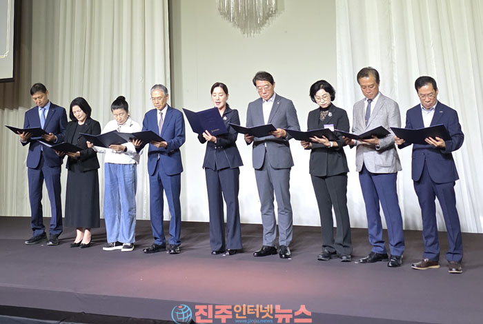 9개 경제단체 공동성명…“지역 안배 넘어 전략산업과 기업·일자리로 연결해야”