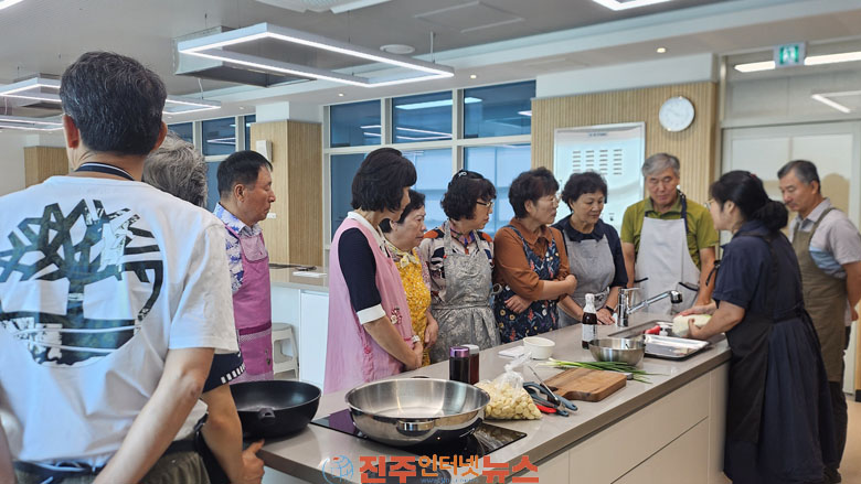 하동군 6070세대 위한 6070 편스토랑 다시 문 연다
