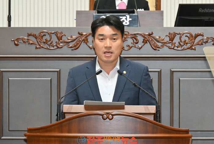 진주시의회 혁신도시 완성 공공기관 개편 대응 건의안 채택