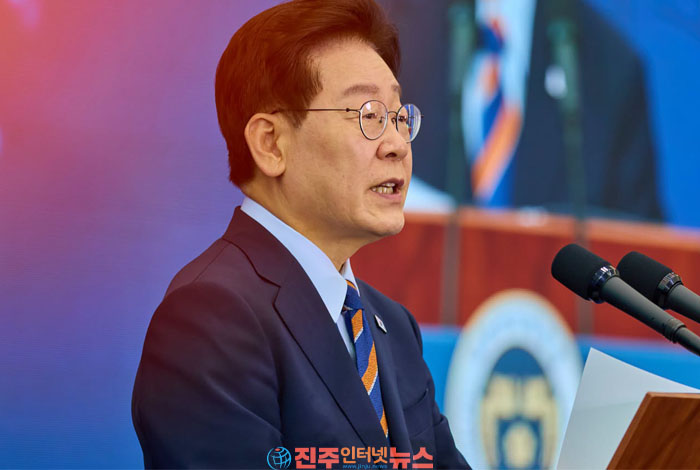 이재명 대통령, 검찰개혁 완수·부동산 안정·국토 균형발전·개헌 추진…“연임할 생각 전혀 없다”